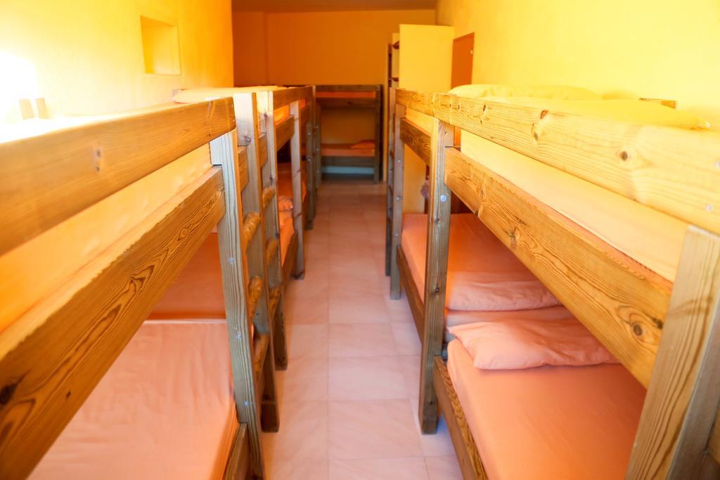 Хостел La Closa Кастеллар-де-Н'уг Экстерьер фото