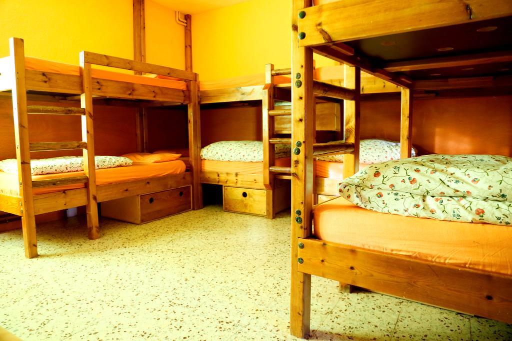 Хостел La Closa Кастеллар-де-Н'уг Экстерьер фото